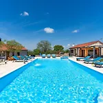 Promina Luxury With 72sqm Heated Pool, Jacuzzi, Infrared Sauna, Tennis Court, Media *