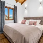 Villa Promina Luxury With 72sqm Heated Pool, Jacuzzi, Infrared Sauna, Tennis Court, Media