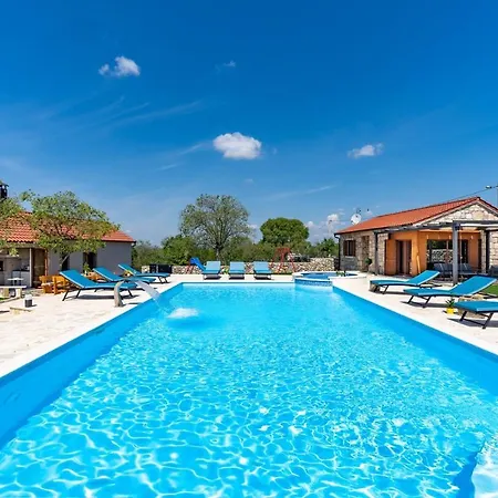 Promina Luxury With 72sqm Heated Pool, Jacuzzi, Infrared Sauna, Tennis Court, Media *