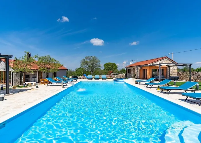 Promina Luxury With 72sqm Heated Pool, Jacuzzi, Infrared Sauna, Tennis Court, Media *