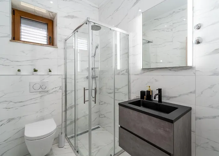 Villa Promina Luxury With 72sqm Heated Pool, Jacuzzi, Infrared Sauna, Tennis Court, Media