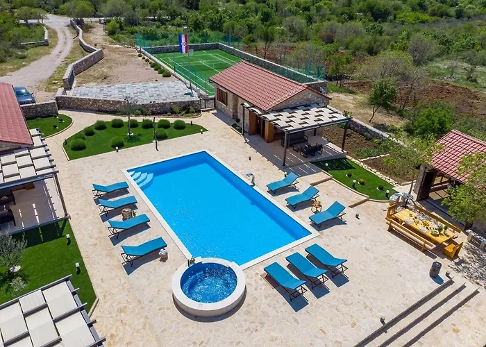 Villa Promina Luxury With 72sqm Heated Pool, Jacuzzi, Infrared Sauna, Tennis Court, Media