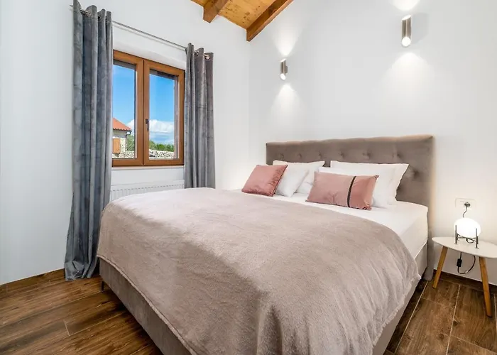 Villa Promina Luxury With 72sqm Heated Pool, Jacuzzi, Infrared Sauna, Tennis Court, Media